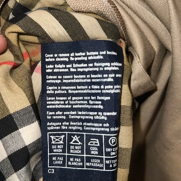 Vintage Burberry tan trench coat 80s - Picture 11 of 12